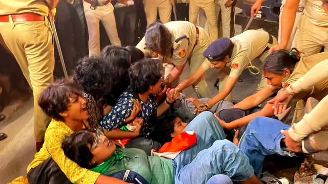Anti-CEC Protests: Mass Detentions, Journalists Held and Four Arrests After Assault Video, What We Know