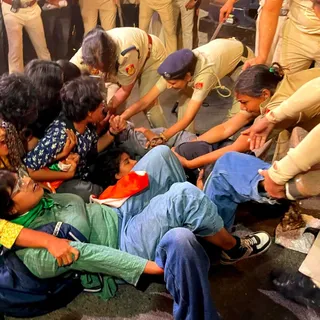 Anti-CEC Protests: Mass Detentions, Journalists Held and Four Arrests After Assault Video, What We Know